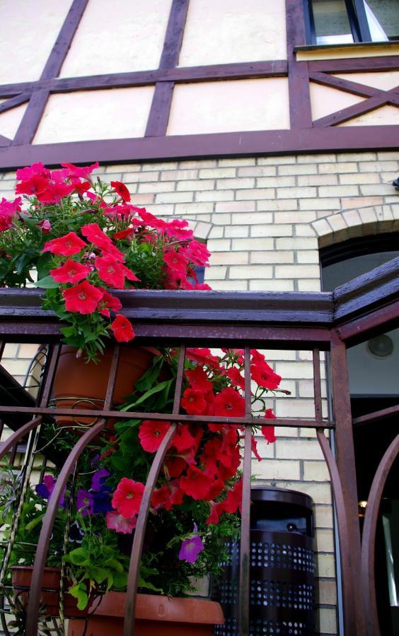 Villand Hotel With Free Private Parking And Self Check In Riga Exterior photo