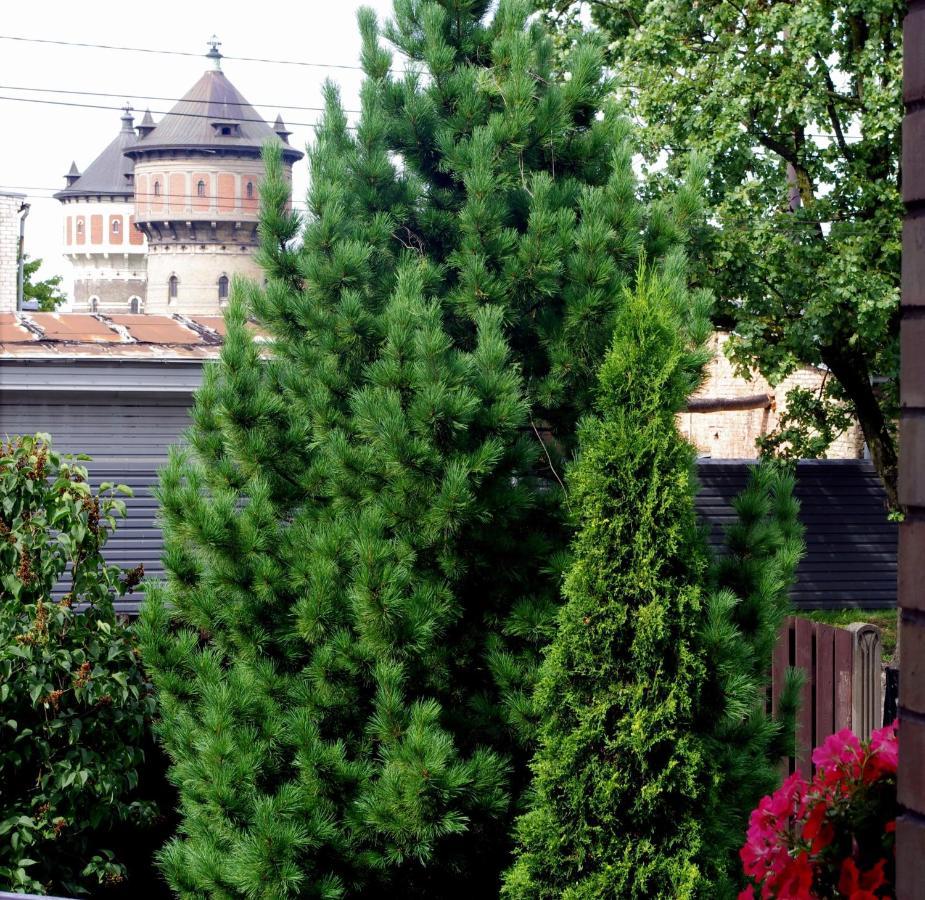 Villand Hotel With Free Private Parking And Self Check In Riga Exterior photo