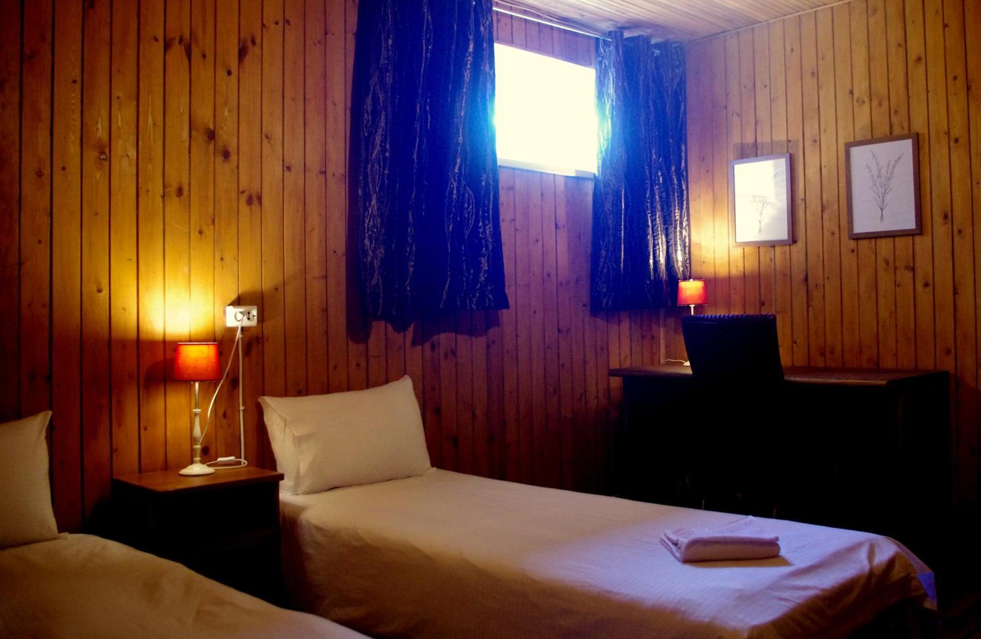 Villand Hotel With Free Private Parking And Self Check In Riga Exterior photo