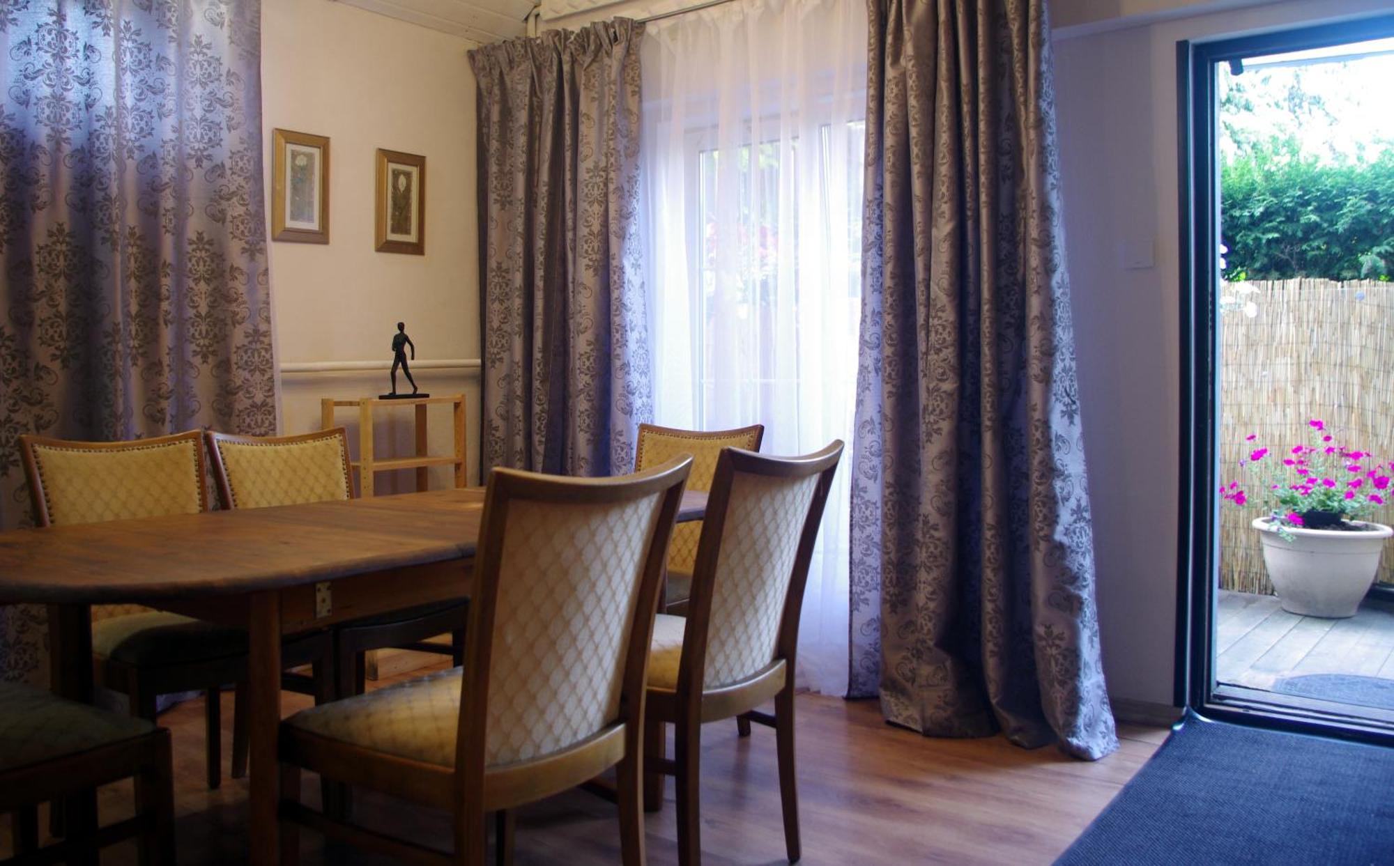 Villand Hotel With Free Private Parking And Self Check In Riga Exterior photo